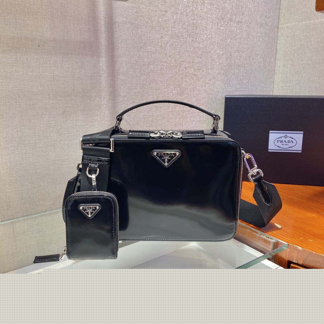 Pra*a top handle bags